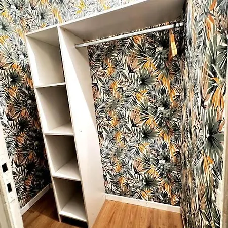 Charmant Studio Plus Appartement *
